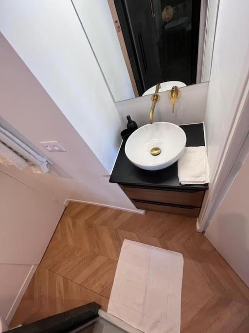 Balcony Floor Parigi